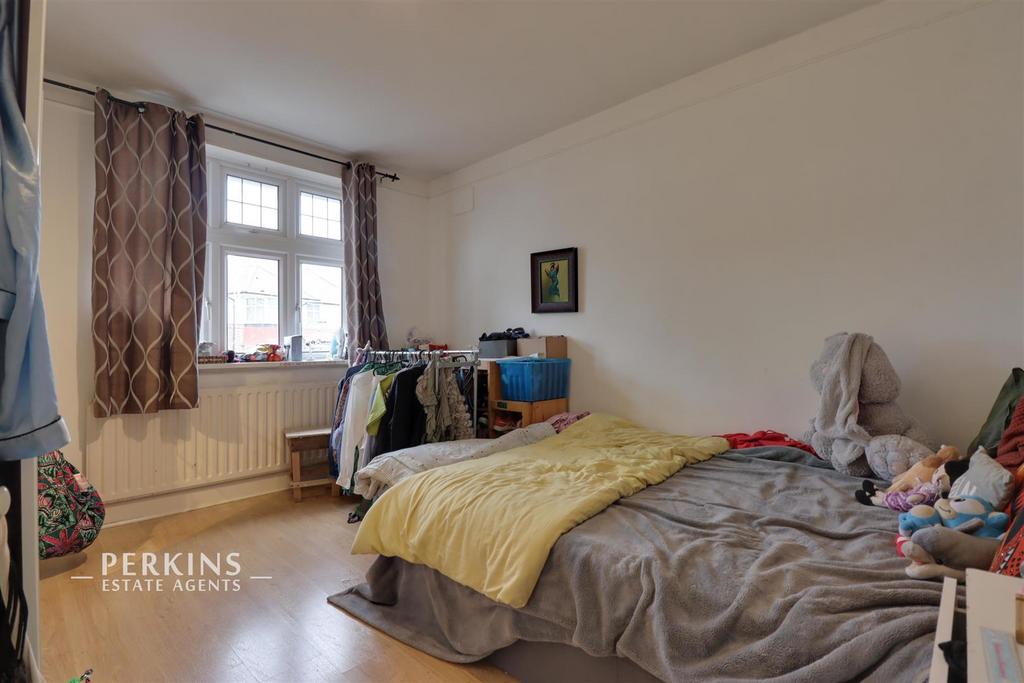 BED 2.jpg