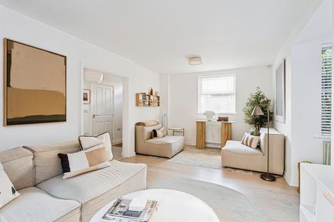 5 bedroom detached house for sale, Trubwick Avenue, Haywards Heath