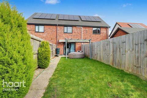 2 bedroom terraced house for sale, Burrow Drive, Watton