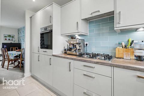 2 bedroom terraced house for sale, Burrow Drive, Watton