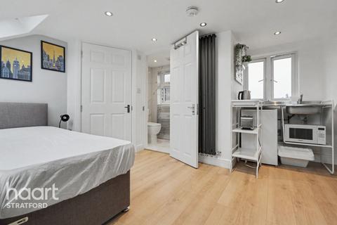 1 bedroom terraced house to rent, Harpenden Road, LONDON