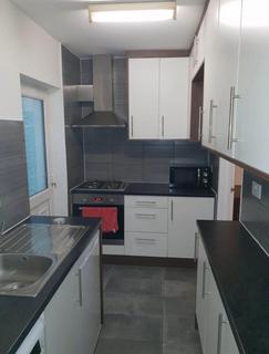 Studio to rent, Clare Road, Staines-upon-Thames TW19