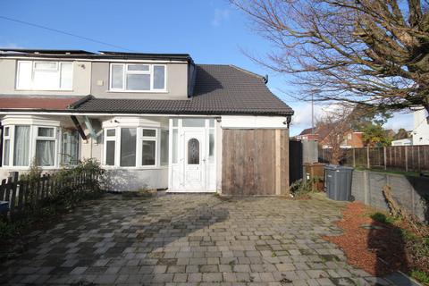 3 bedroom bungalow to rent - Harrow HA2