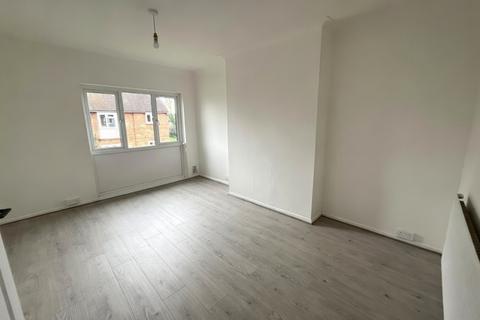 1 bedroom flat to rent, Bartram Close Uxbridge, London UB8