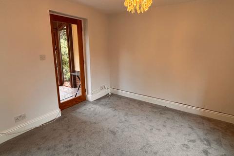 1 bedroom flat to rent, Shaldon Road, Coombeinteignhead, TQ12