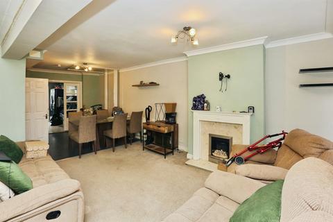 4 bedroom terraced house for sale, Grange Crescent, Gosport