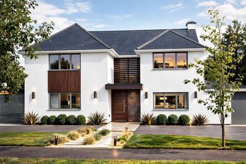 4 bedroom detached house for sale, Barlings Road, Harpenden