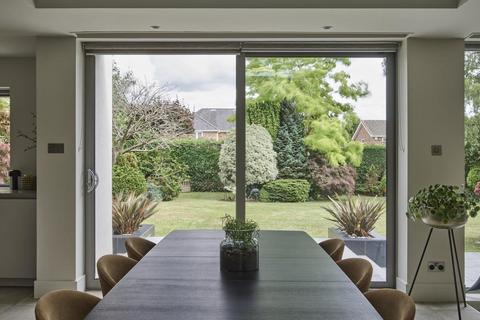 4 bedroom detached house for sale, Barlings Road, Harpenden