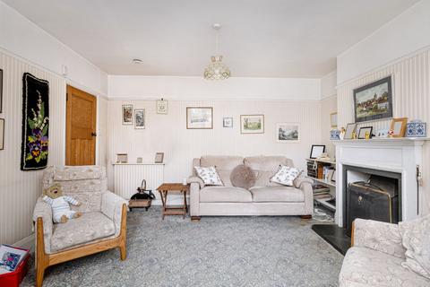 3 bedroom semi-detached house for sale, Chantry Road, Bishop's Stortford, Hertfordshire, CM23