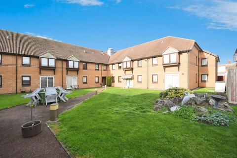 2 bedroom retirement property for sale, Portland Close, Romford
