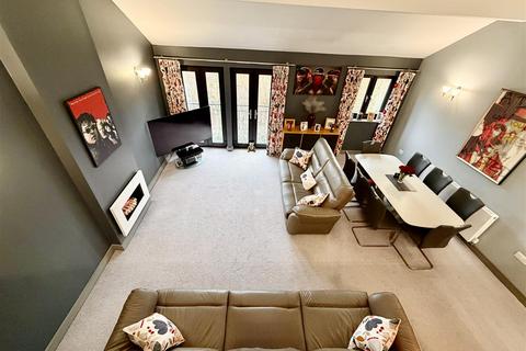 4 bedroom townhouse for sale, Lower Sunny Bank Court, Meltham HD9