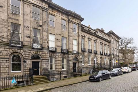 3 bedroom apartment to rent, Doune Terrace, Edinburgh