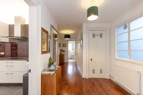 3 bedroom apartment to rent, Doune Terrace, Edinburgh