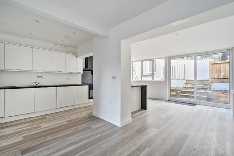 3 bedroom terraced house for sale, Red Lion Lane, Farnham, GU9