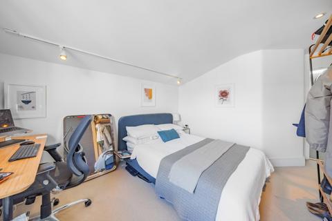 undefined, Narbonne Avenue, London, SW4