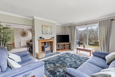 6 bedroom detached house for sale, Imberhorne Lane, East Grinstead RH19