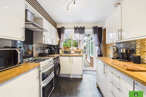 3 bedroom terraced house for sale, Sheridan Close, Romford RM3