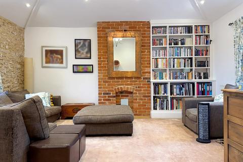2 bedroom flat for sale, Bridport