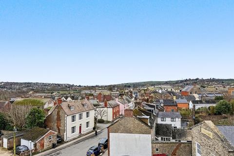 2 bedroom flat for sale, Bridport
