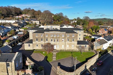 2 bedroom flat for sale, Bridport