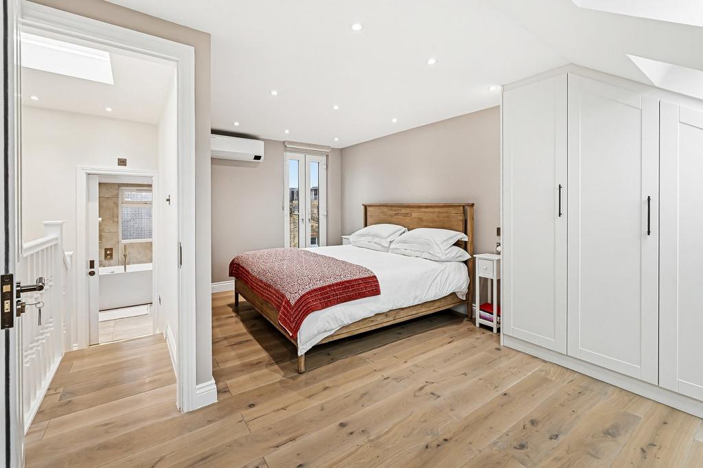 Principal Bedroom