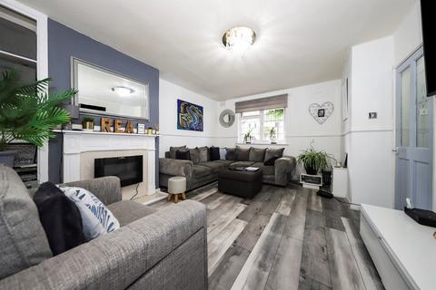 3 bedroom terraced house for sale, Silverbirch Road, Parkfields, Wolverhampton