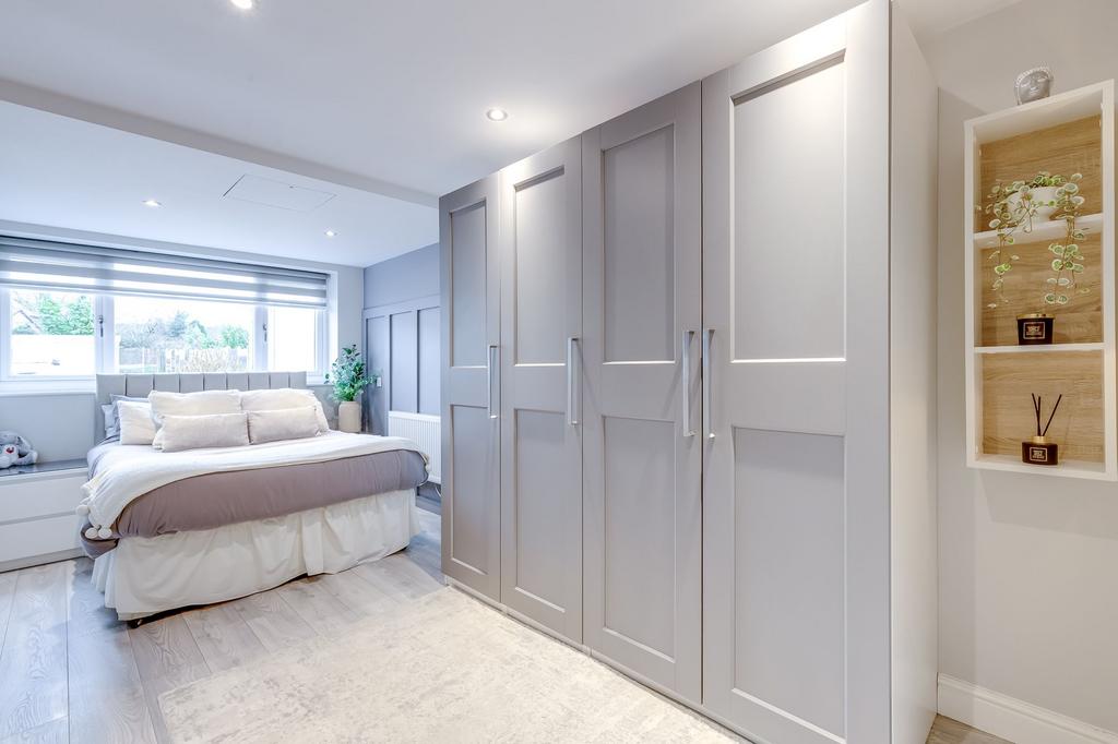 Bed 4 (ground floor)