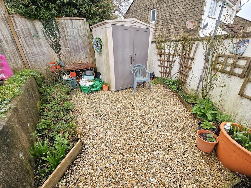 Further Garden.jpg