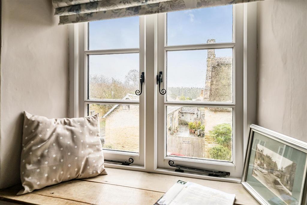Bedroom 1 window seat