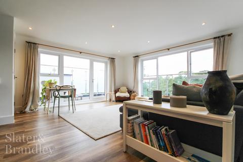 2 bedroom penthouse to rent, 43 Rectory Road , West Bridgford , Nottingham , NG2 6BF