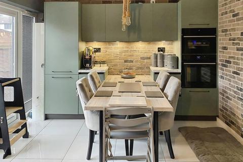 undefined, Nettleton Court, Leeds