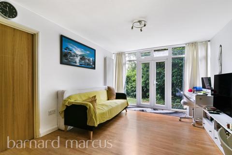 2 bedroom flat for sale, Knollys Road, London