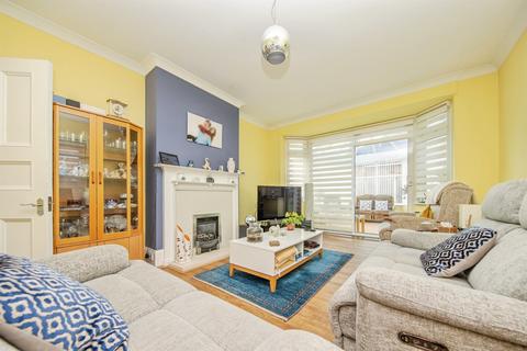 4 bedroom detached house for sale, Main Road, Harwich