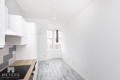 2 bedroom apartment to rent, Southbourne Grove, Bournemouth, BH6 3