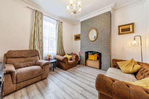 3 bedroom terraced house for sale, Dudley Road, Grantham