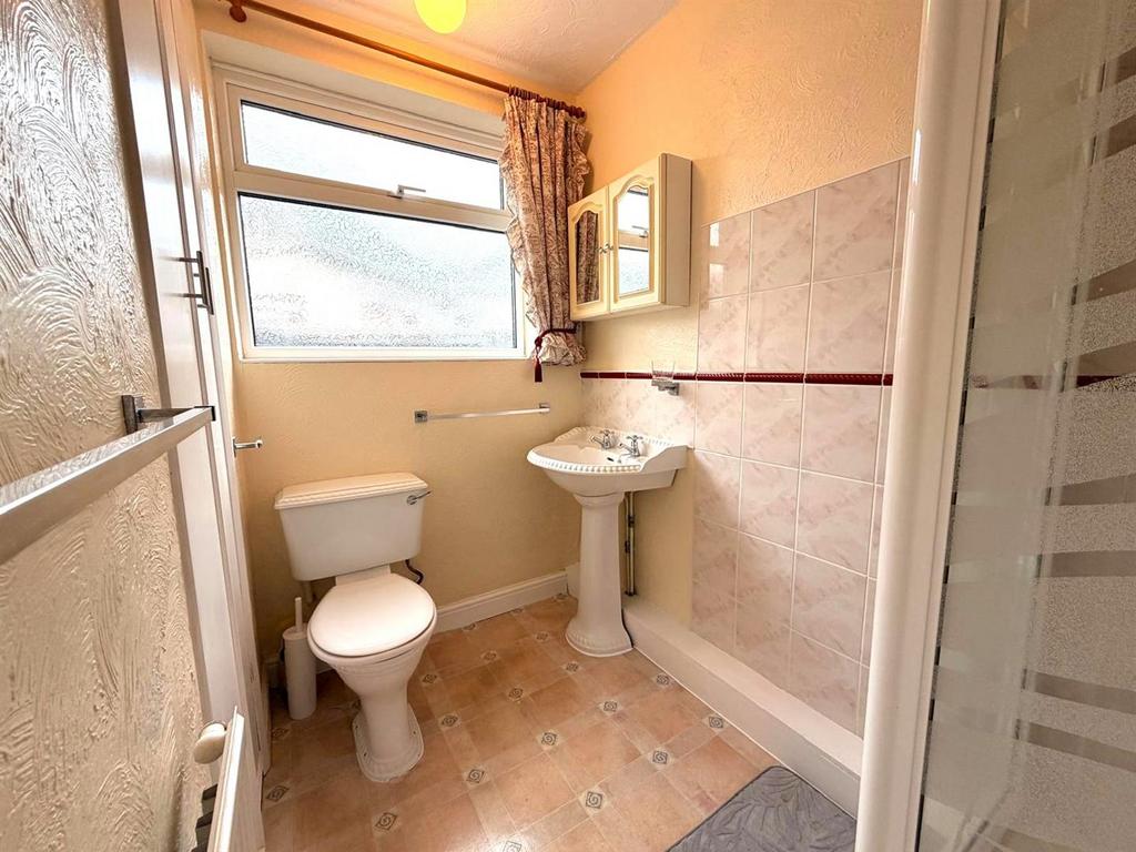 Bathroom.jpeg