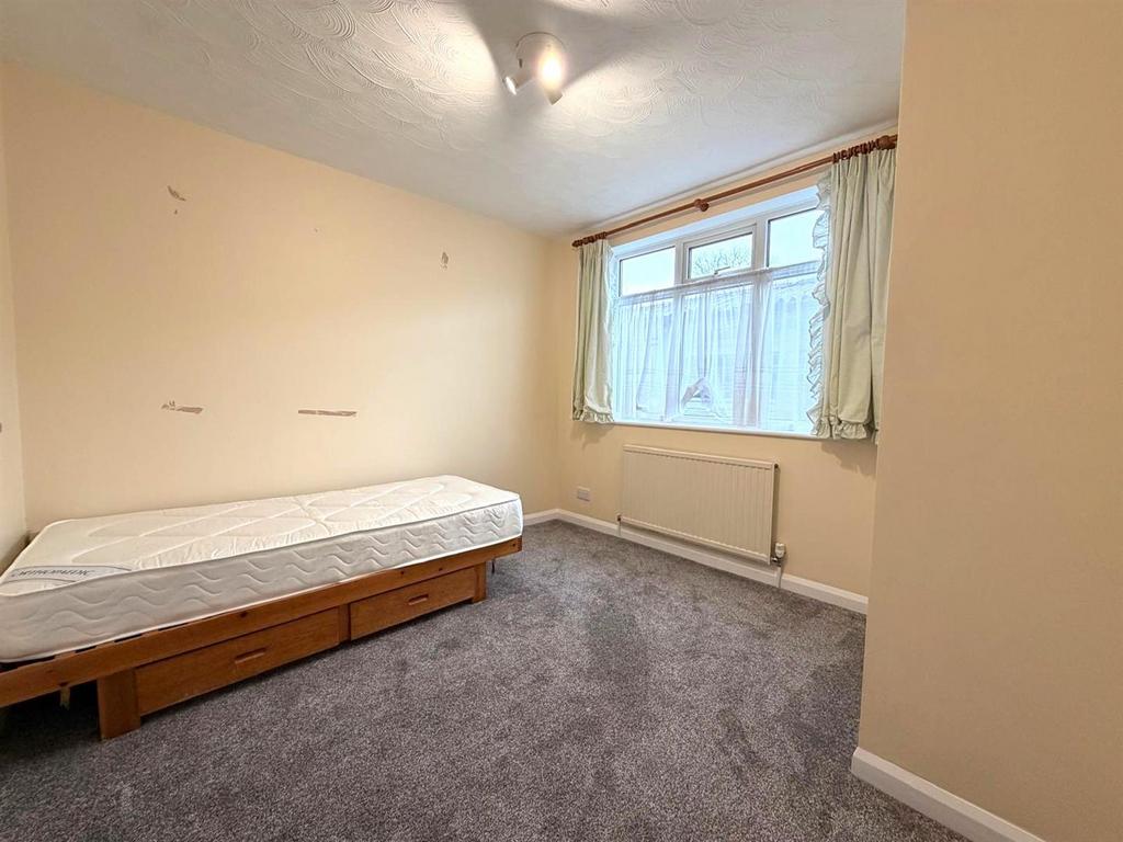 Bedroom 2.jpeg
