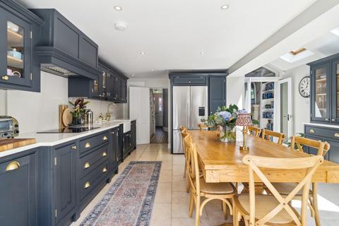 5 bedroom semi-detached house for sale, Lynette Avenue, London, SW4