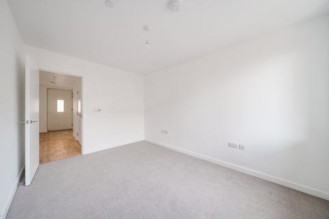 1 bedroom flat to rent, Bowline Street, Barking, IG11