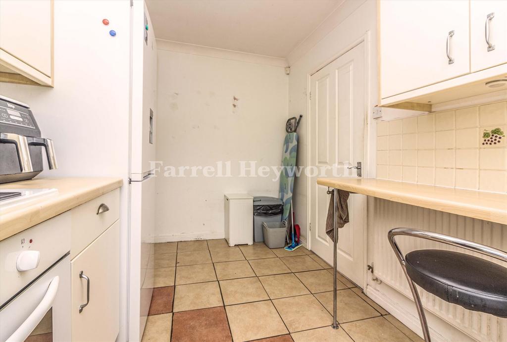 Kitchen b
