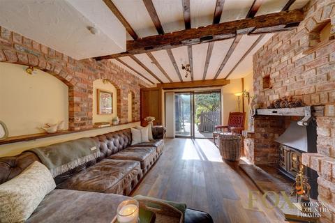 undefined, Broughton Hackett, Worcester WR7