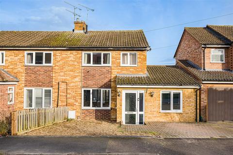 4 bedroom semi-detached house for sale, Thornbera Close, Bishop's Stortford CM23