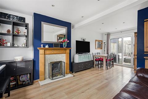 4 bedroom semi-detached house for sale, Thornbera Close, Bishop's Stortford CM23