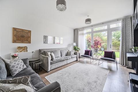 3 bedroom terraced house for sale, Helios Way, Barnet