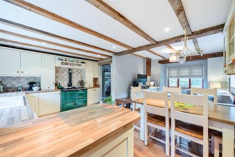 4 bedroom detached house for sale, How Lane, Chipstead