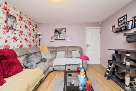 3 bedroom semi-detached house for sale, Beatrice Walk, Tividale, Oldbury