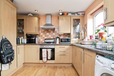 3 bedroom semi-detached house for sale, Beatrice Walk, Tividale, Oldbury