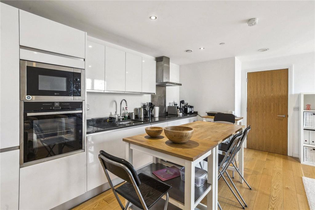 Dining/Kitchen