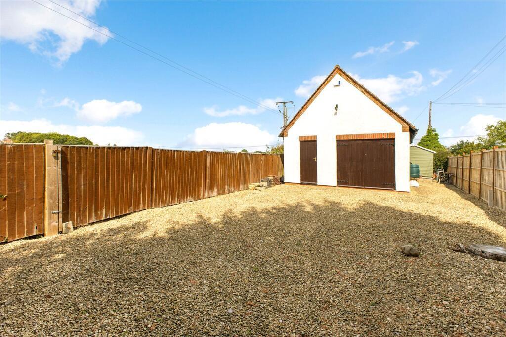 Rear parking &amp; garage