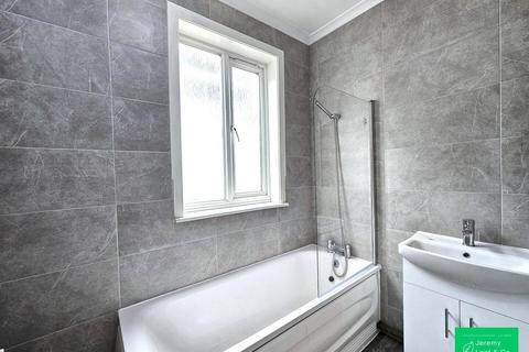 2 bedroom flat to rent, East End Road, East Finchley, N2